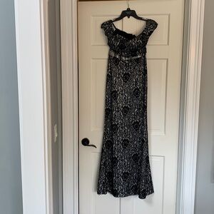 Off the shoulder fitted maxi dress